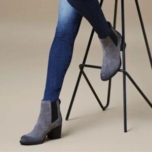 Sam Edelman Hanley Suede Heeled Booties - Size 10